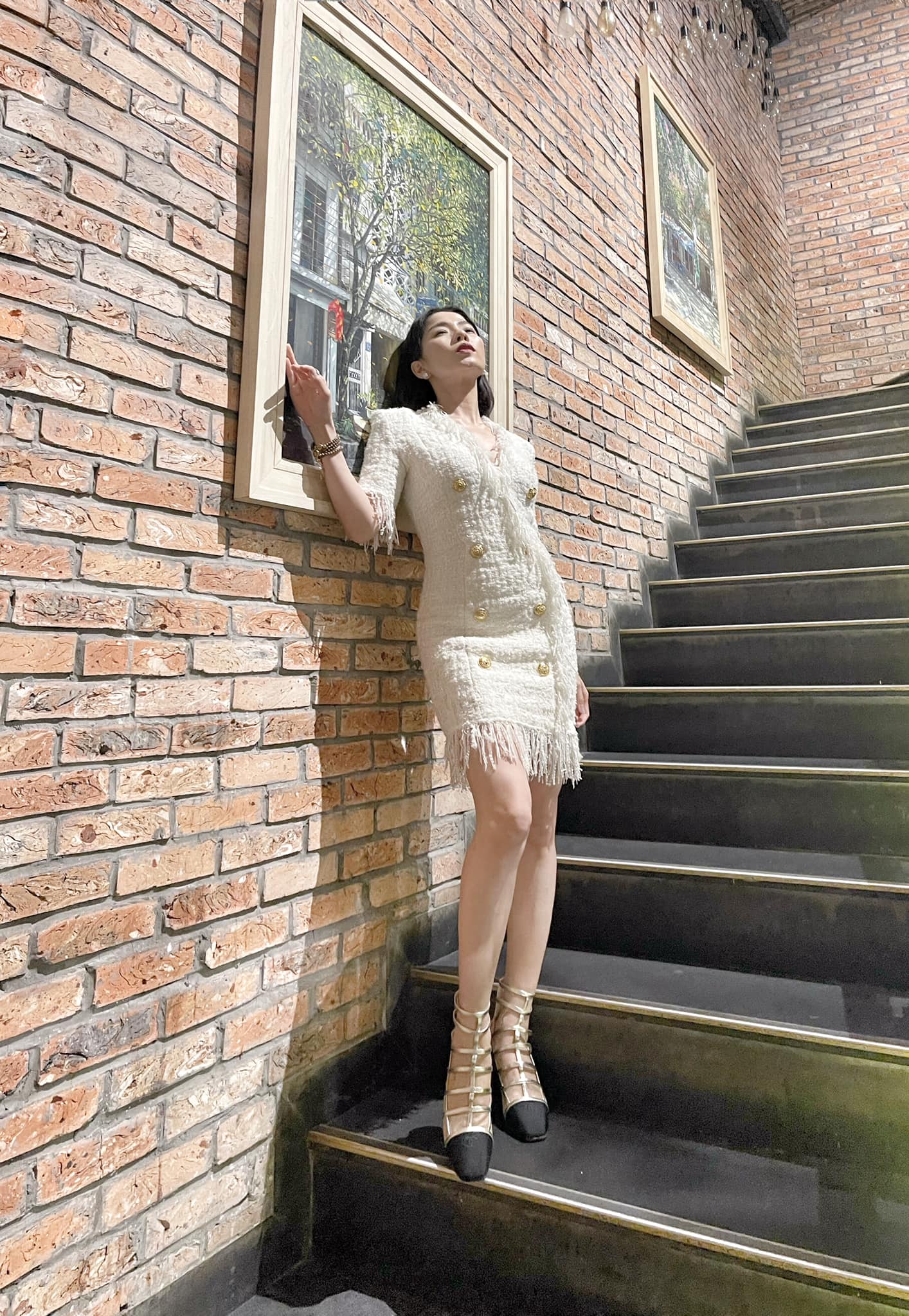 Lệ Quyên về Hà Nội ăn Tết cùng mẹ ruột. Ảnh FBNV