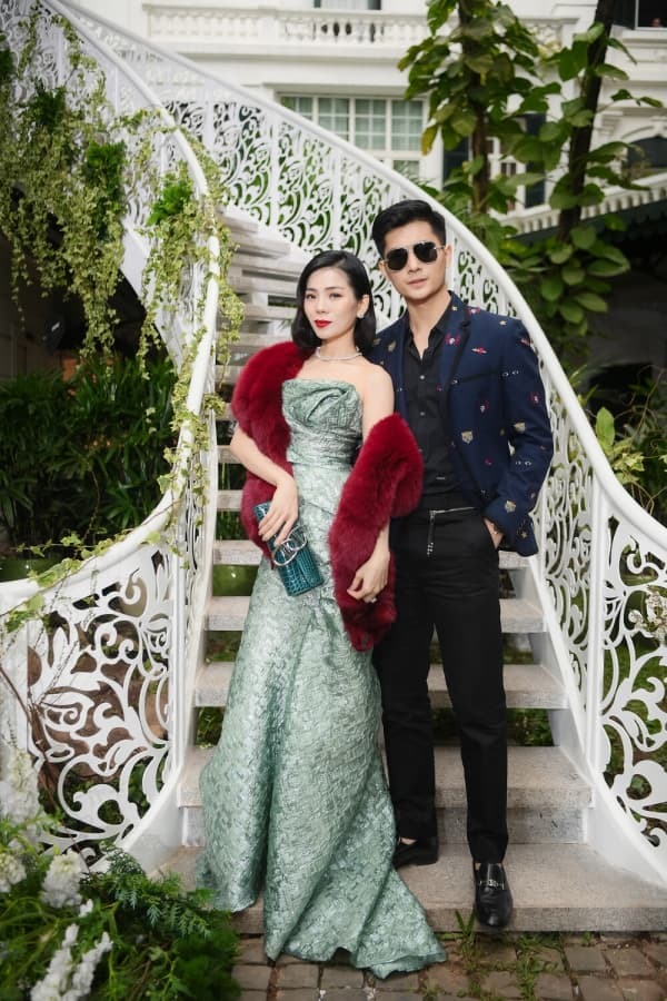 Tình trẻ kém 12 tuổi của Lệ Quyên ngầm thừa nhận quan hệ, chú ý nhất là xưng hô 'vợ chồng' - Ảnh 1