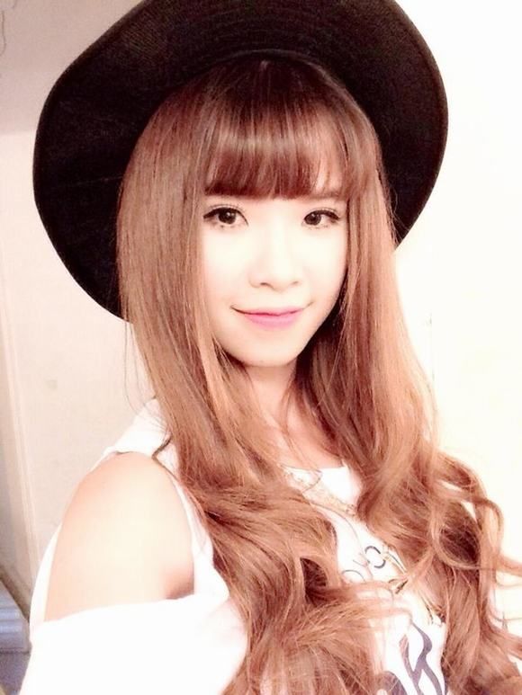 Khởi My vốn là ca sĩ đa tài của làng giải trí Việt. Khởi My vốn là ca sĩ đa tài của làng giải trí Việt.