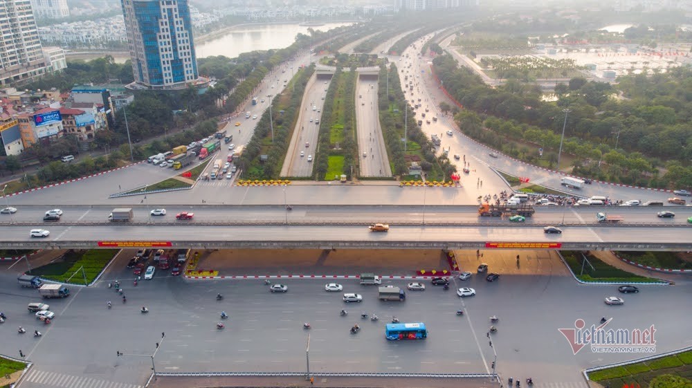 Đường phố Hà Nội vắng trong những ngày cận Tết Nguyên đán 2021. Ảnh Vietnamnet