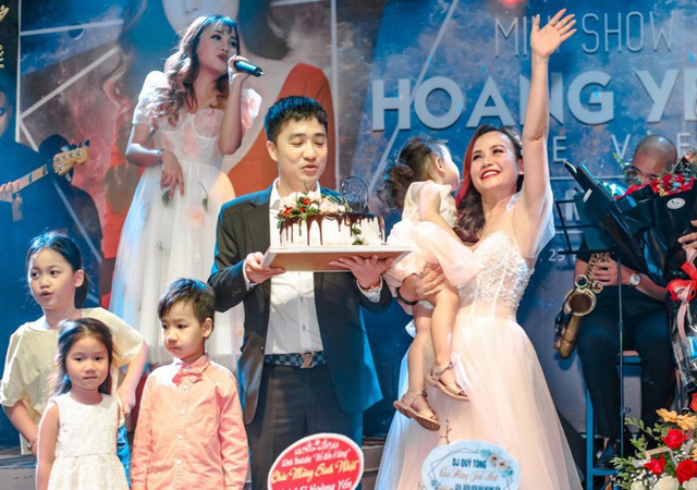 Gia đình của diễn viên Hoàng Yến thời còn mặn nồng. Ảnh FBNV Gia đình của diễn viên Hoàng Yến thời còn mặn nồng. Ảnh FBNV