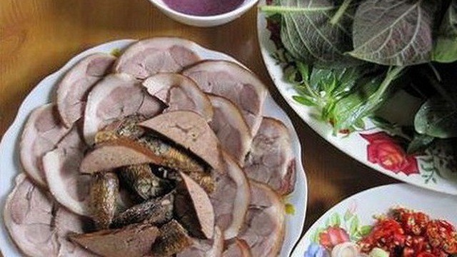 Kiêng ăn thịt chó trong ngày Rằm tháng Giêng. Ảnh minh họa