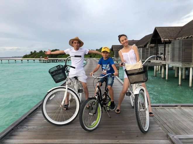 Subeo cũng thân thiết với Đàm Thu Trang. Subeo cũng thân thiết với Đàm Thu Trang.