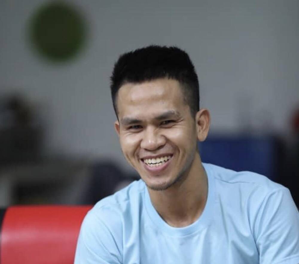 Anh Mạnh bày tỏ việc nhận cháu bé là con nuôi. Ảnh internet