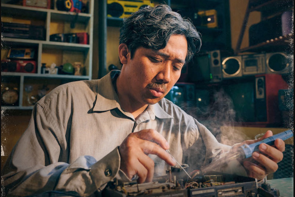 Bố già của Trấn Thành cán mốc 200 tỷ đồng. Ảnh internet