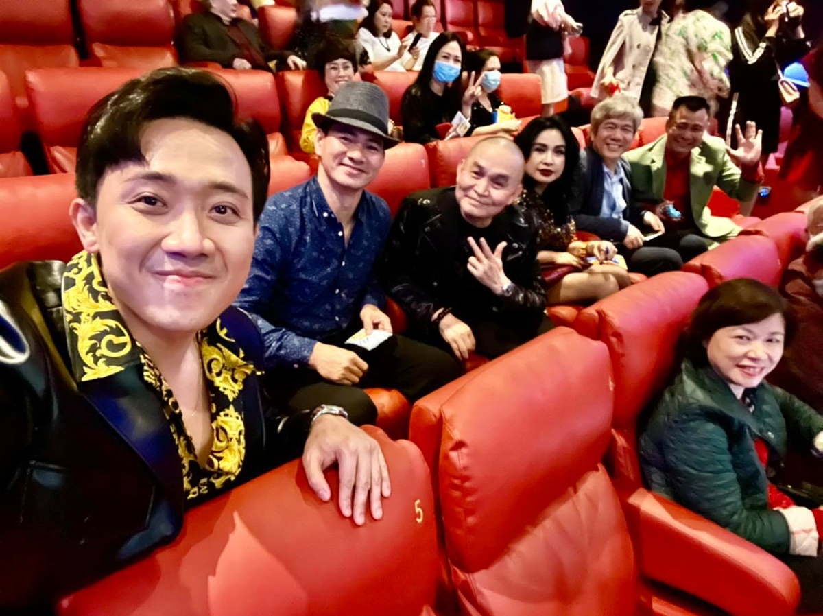 Ở một bức ảnh khác, cả hai vẫn là anh em thân thiết với nhau. Ảnh internet