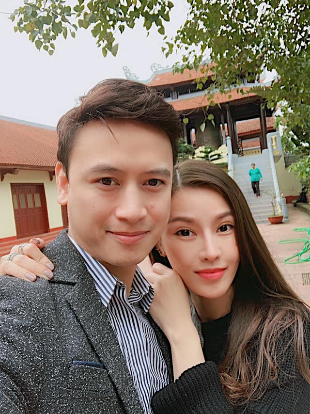 Sau đó cô đã thẳng thắn công khai danh tính của bạn trai mình. Ảnh FBNV Sau đó cô đã thẳng thắn công khai danh tính của bạn trai mình. Ảnh FBNV
