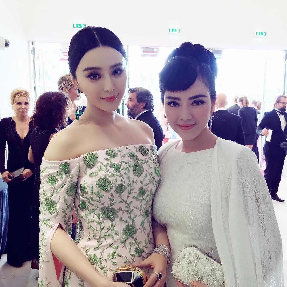 Lý Nhã Kỳ và Phạm Băng Băng gặp nhau ở thảm đỏ Cannes. Ảnh internet Lý Nhã Kỳ và Phạm Băng Băng gặp nhau ở thảm đỏ Cannes. Ảnh internet
