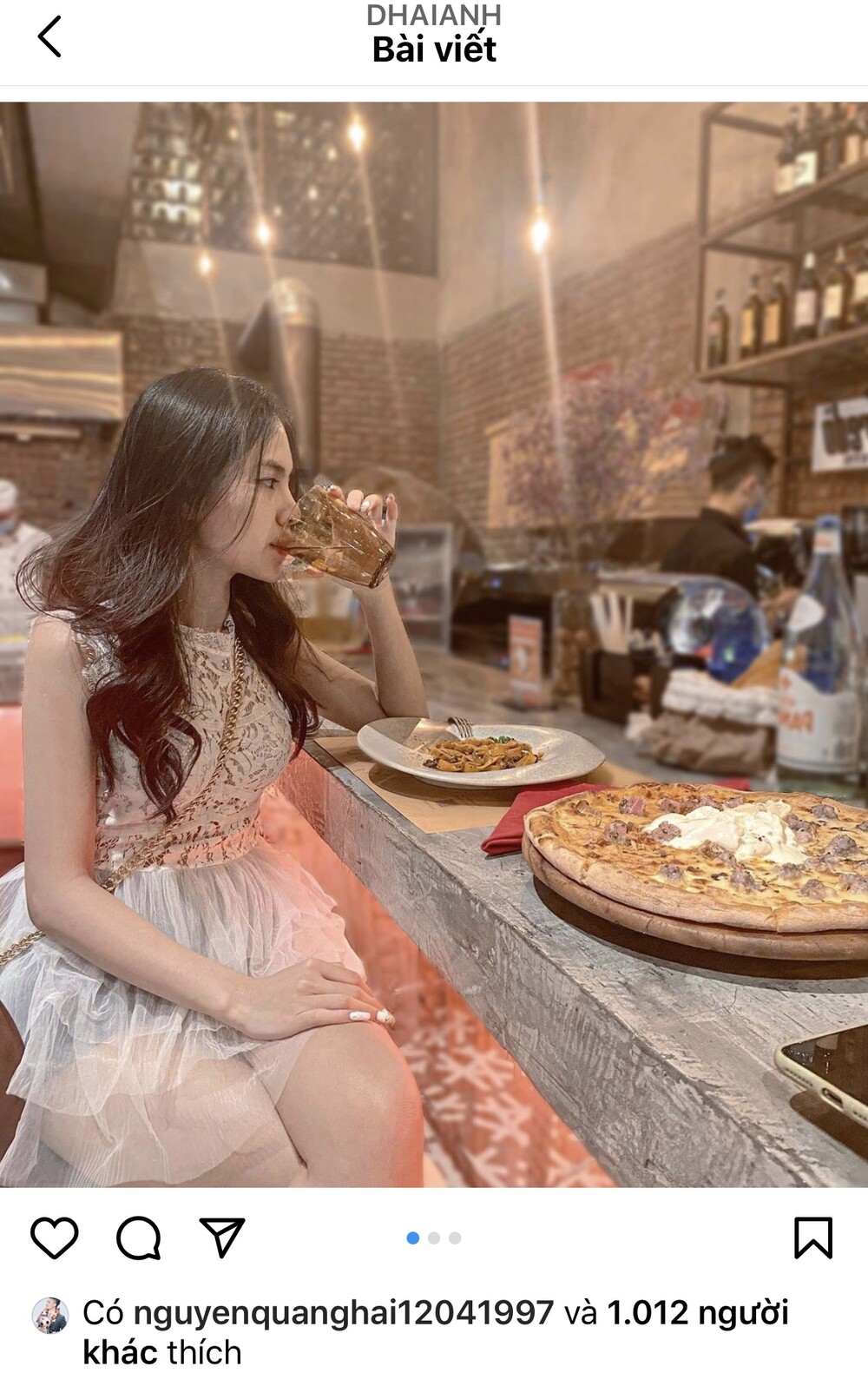 Hotgirl Hà Nội Hải Anh đã nằm trong danh sách follow của Quang Hải. Ảnh chụp màn hình.