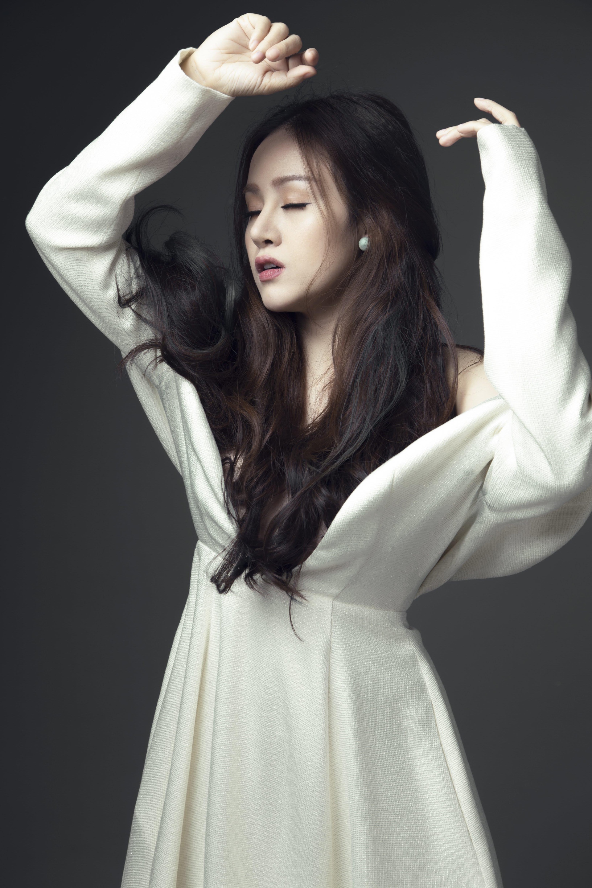 Sau 6 năm nổi tiếng, Huyền Anh tiết lộ về cuộc sống hiện tại. Ảnh FBNV