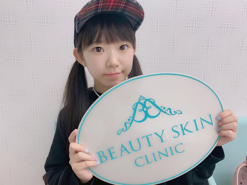 Nhắc đến hotgirl Nhật Bản thì không thể không nhắc đến Nagasawa Marina. Đây là một cô gái nổi tiếng với gương mặt 'búng ra sữa' nhưng lại có thân hình 'phụ huynh'. Nếu chỉ nhìn gương mặt thì có lẽ không ai sẽ nghĩ rằng cô nàng này đã 26 tuổi.