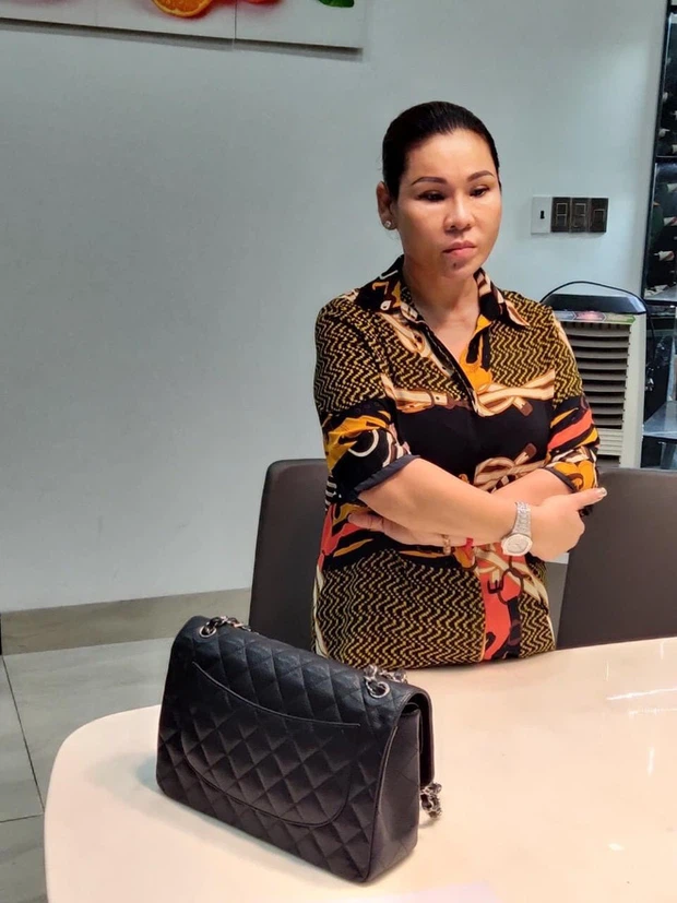 Vợ diễn viên Kinh Quốc bị Công an thị xã Phú Mỹ bắt tạm giam để điều tra hành vi cho vay lãi nặng trong giao dịch dân sự. Ảnh: Công an tỉnh Bà Rịa – Vũng Tàu.