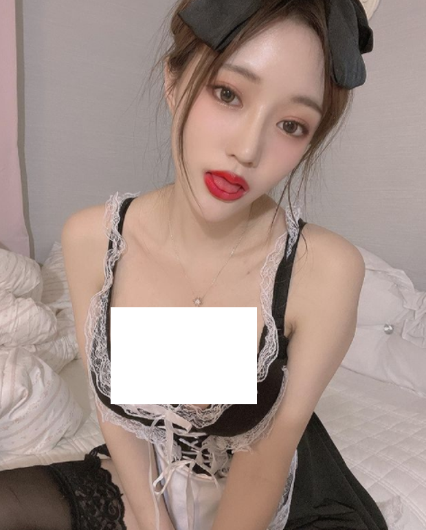 Yuu Lee gia nhập vào giới streamer khoảng 1 tháng nhưng nội dung chủ yêu là những màn cosplay gợi cảm trên sóng. Ảnh internet Yuu Lee gia nhập vào giới streamer khoảng 1 tháng nhưng nội dung chủ yêu là những màn cosplay gợi cảm trên sóng. Ảnh internet