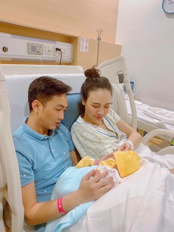 Đàm Thu Trang vô tình hé lộ con người thật của Cường Đô sau bề ngoài một doanh nhân điềm đạm - Ảnh 1 Đàm Thu Trang vô tình hé lộ con người thật của Cường Đô sau bề ngoài một doanh nhân điềm đạm - Ảnh 1