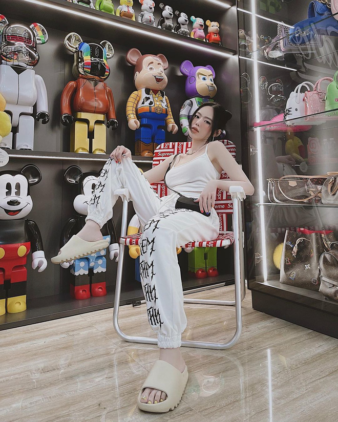 Cuộc sống của Vân Tiny khi vào làm dâu gia đình hào môn. Ảnh internet