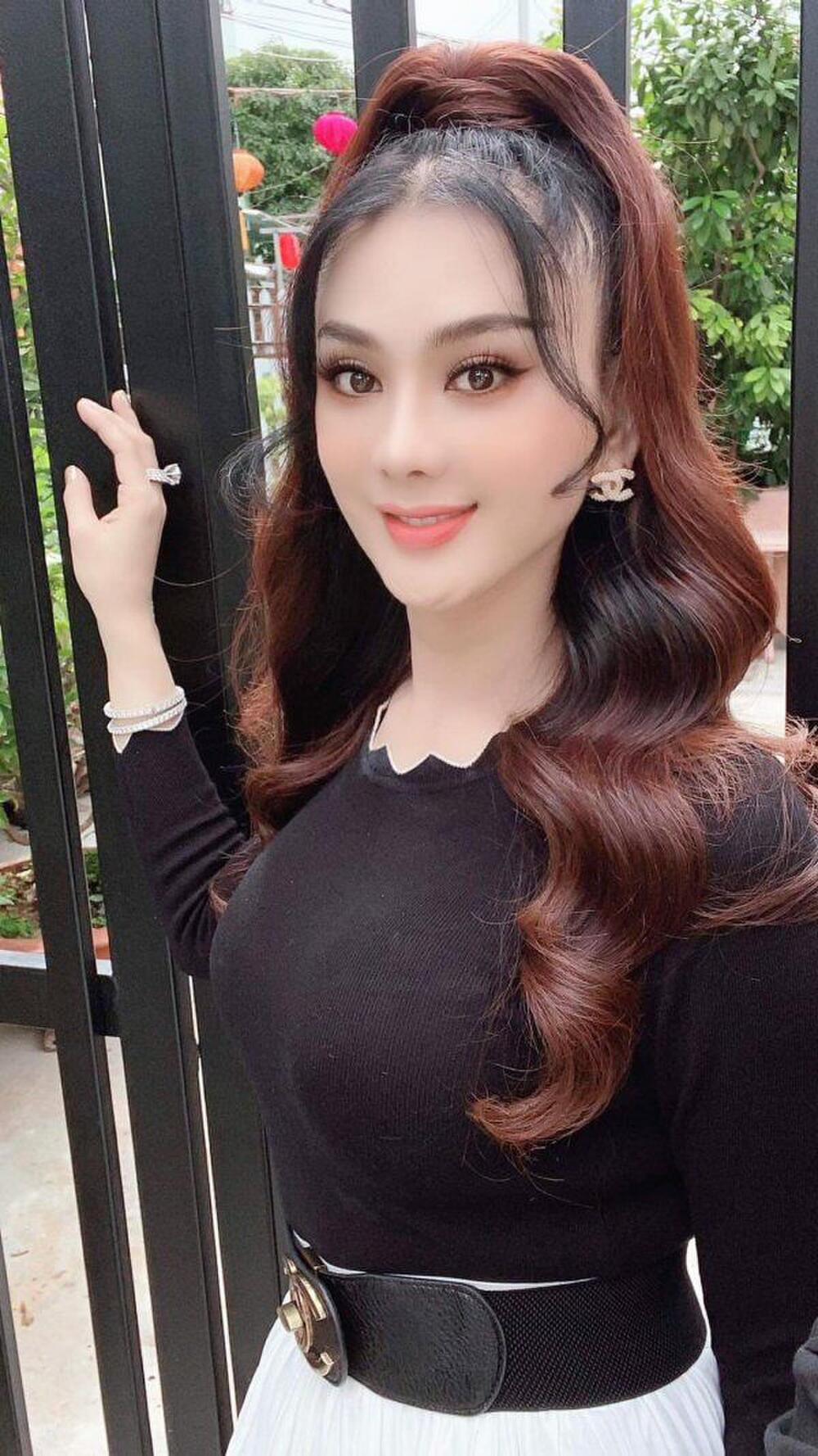 Mái tóc của nữ ca sĩ thưa dần thời gian gần đây. Ảnh internet