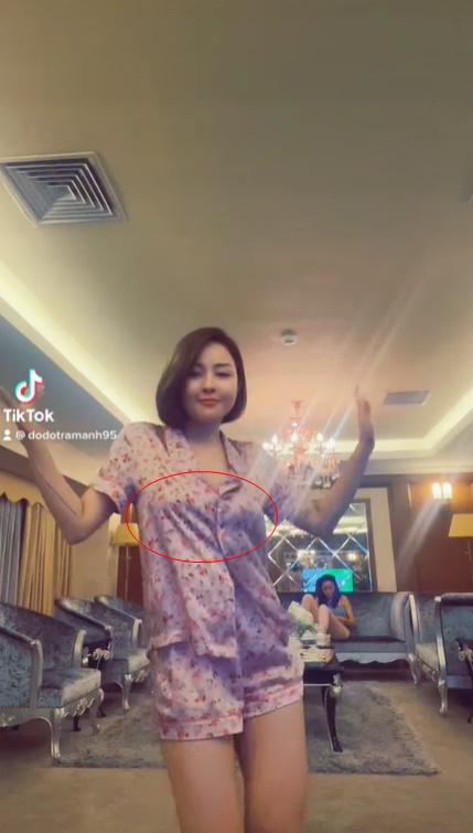 Hình ảnh Trâm Anh trong đoạn clip mới. Ảnh cắt từ clip. Hình ảnh Trâm Anh trong đoạn clip mới. Ảnh cắt từ clip.