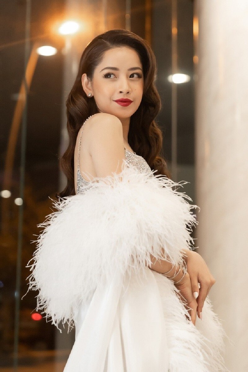 Không giấu diếm, Chi Pu chính thức thừa nhận hẹn hò bạn trai ngoại quốc - Ảnh 1 Không giấu diếm, Chi Pu chính thức thừa nhận hẹn hò bạn trai ngoại quốc - Ảnh 1