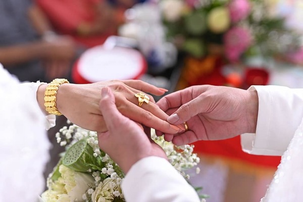 Cô gái được Ngô Kiến Huy giúp đỡ lại bị bàn tán vì sính lễ trong đám cưới - Ảnh 2 Cô gái được Ngô Kiến Huy giúp đỡ lại bị bàn tán vì sính lễ trong đám cưới - Ảnh 2