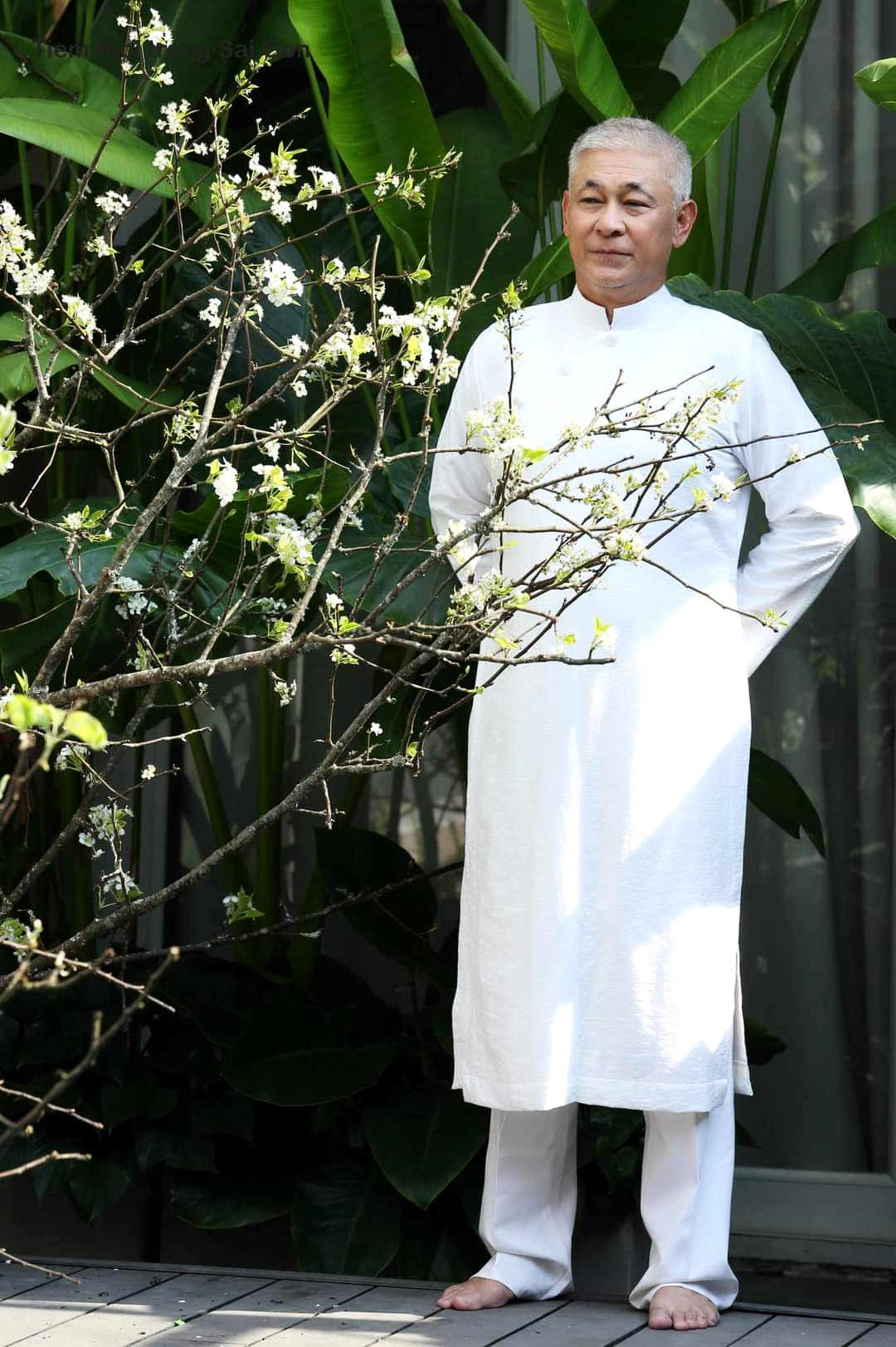 Ông đang là ông chủ điều hành công ty với hơn 2 500 nhân viên. Ảnh FBNV