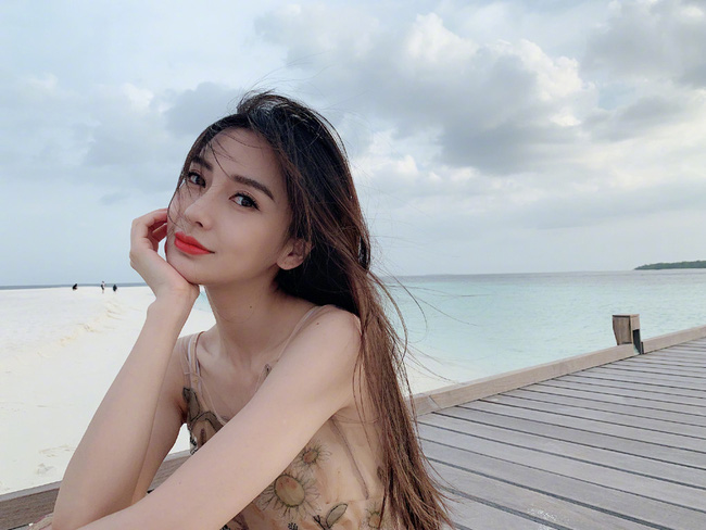 Angela Baby chia sẻ lại quá khứ sau khi Huỳnh Hiểu Minh phủ nhận chuyện ly hôn - Ảnh 2 Angela Baby chia sẻ lại quá khứ sau khi Huỳnh Hiểu Minh phủ nhận chuyện ly hôn - Ảnh 2