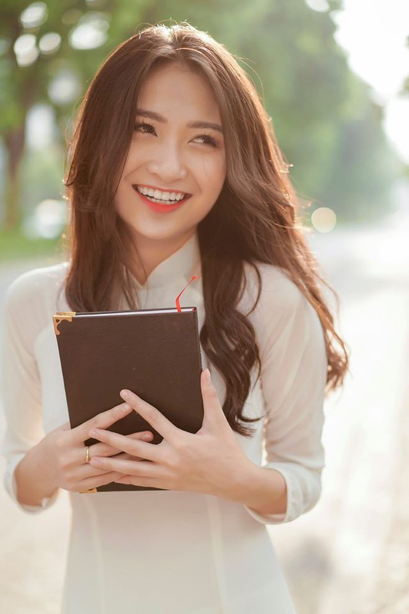 Soi chân dung của hotgirl Vũ Thị Anh Thư thi Hoa hậu Việt Nam - Ảnh 13 Soi chân dung của hotgirl Vũ Thị Anh Thư thi Hoa hậu Việt Nam - Ảnh 13