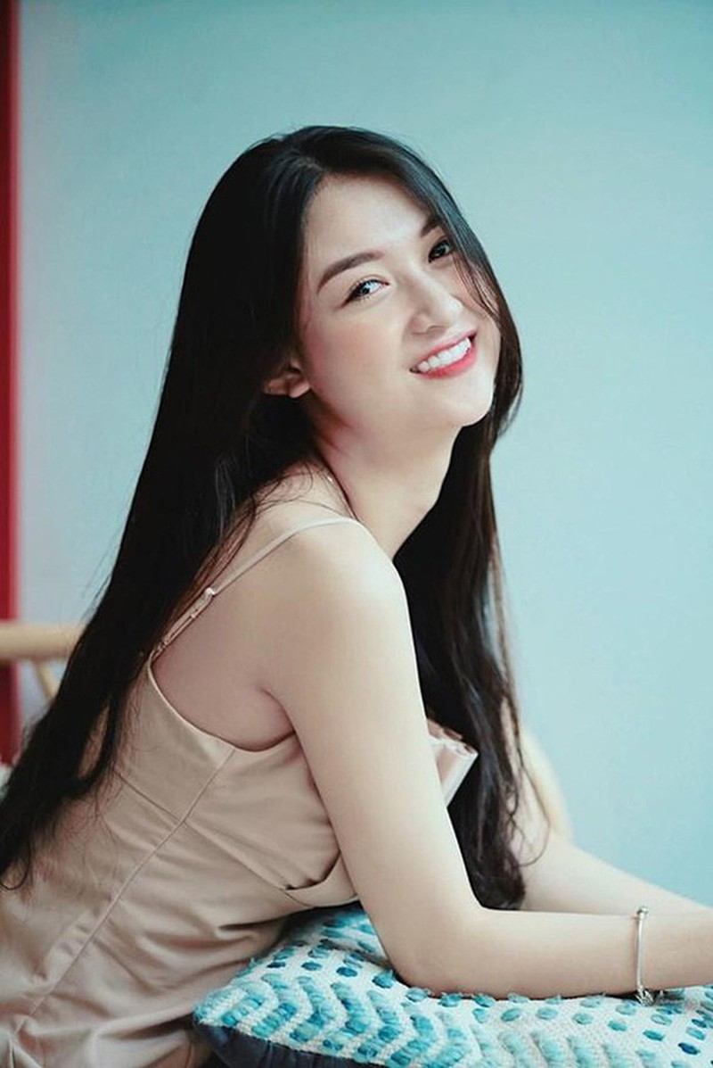 Soi chân dung của hotgirl Vũ Thị Anh Thư thi Hoa hậu Việt Nam - Ảnh 12 Soi chân dung của hotgirl Vũ Thị Anh Thư thi Hoa hậu Việt Nam - Ảnh 12