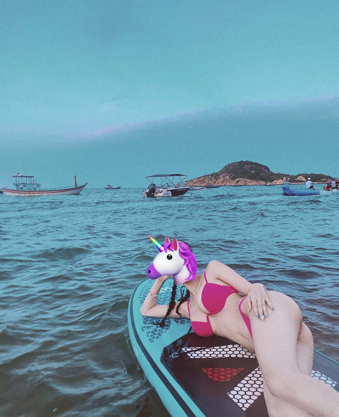 Mướt mắt với loạt ảnh trên biển nóng bỏng của diễn viên Vũ Thị Anh Thư - Ảnh 5