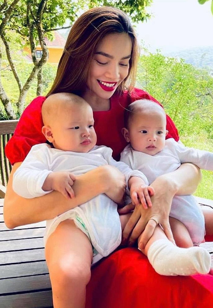 Sinh 2 nhóc tỳ, Hồ Ngọc Hà lần hiếm hoi hé lộ về đám cưới với Kim Lý 1 Sinh 2 nhóc tỳ, Hồ Ngọc Hà lần hiếm hoi hé lộ về đám cưới với Kim Lý 1