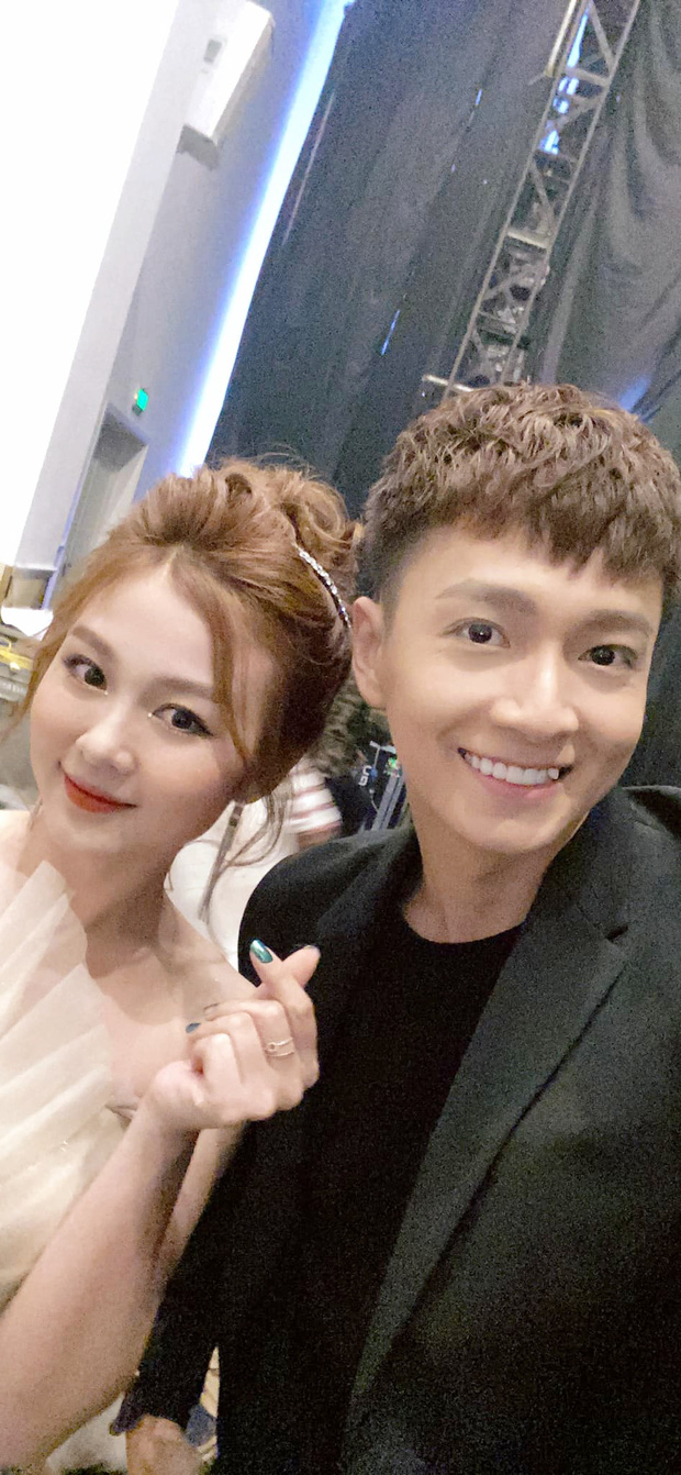 'Tình tin đồn' của Ngô Kiến Huy giật mình khi bị nghi hẹn hò với bạn thân Trấn Thành 5 'Tình tin đồn' của Ngô Kiến Huy giật mình khi bị nghi hẹn hò với bạn thân Trấn Thành 5