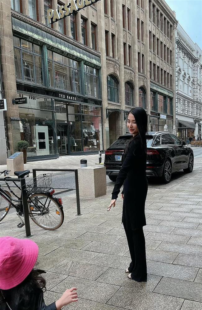 Mai Hồ đăng ảnh trên trang cá nhân. Ảnh FBNV Mai Hồ đăng ảnh trên trang cá nhân. Ảnh FBNV