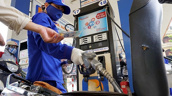 Tin tức giá xăng dầu hôm nay mới nhất ngày 11/6: Lao dốc không phanh 1