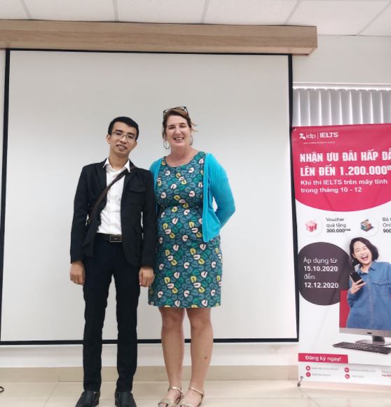 Ông giáo dạy tiếng Anh tại nhà trở thành giáo viên được nhiều bạn trẻ biết đến 5 Ông giáo dạy tiếng Anh tại nhà trở thành giáo viên được nhiều bạn trẻ biết đến 5