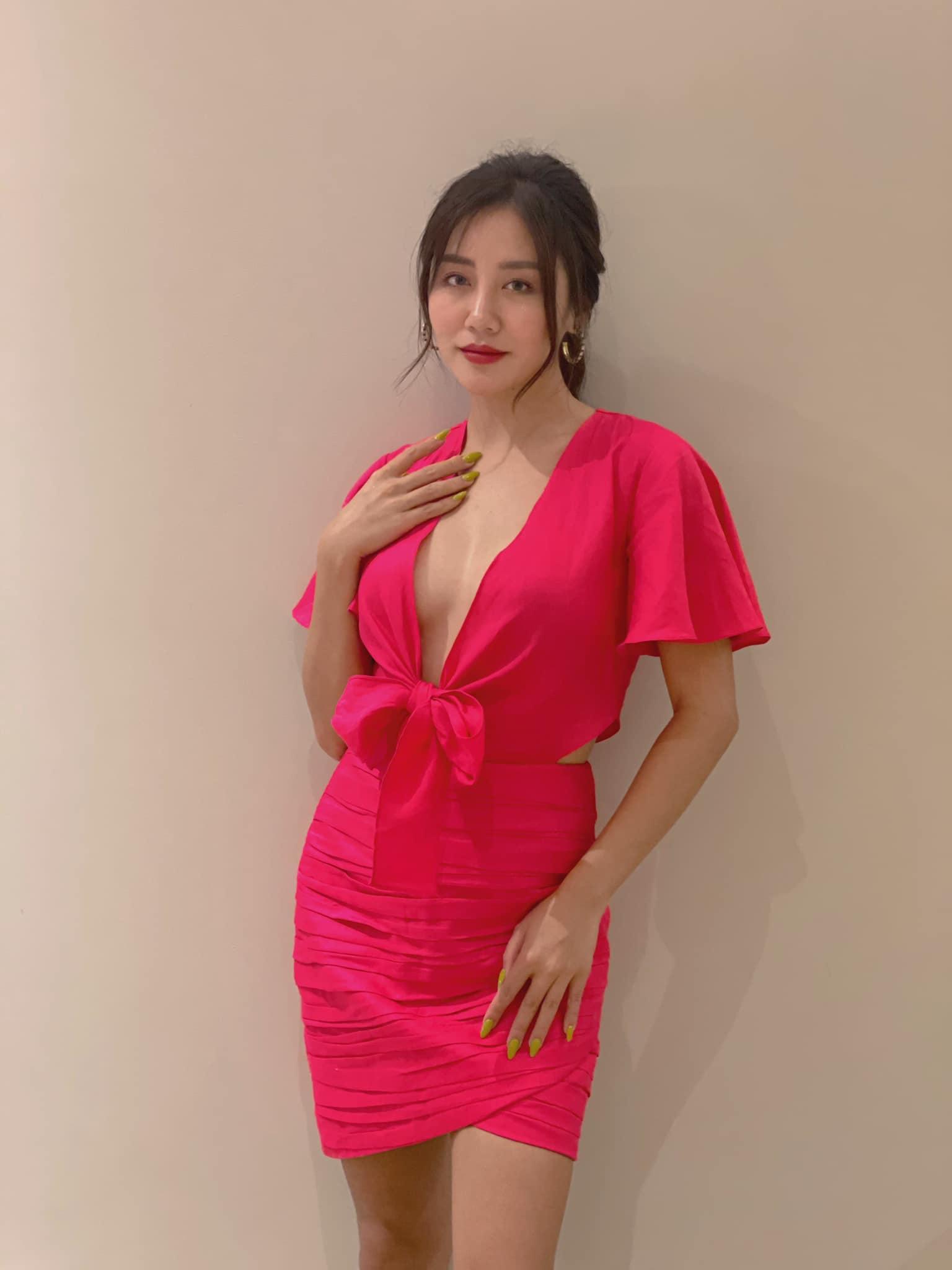 Nhan sắc ngày càng lên hương của Văn Mai Hương hậu giảm cân 1 Nhan sắc ngày càng lên hương của Văn Mai Hương hậu giảm cân 1