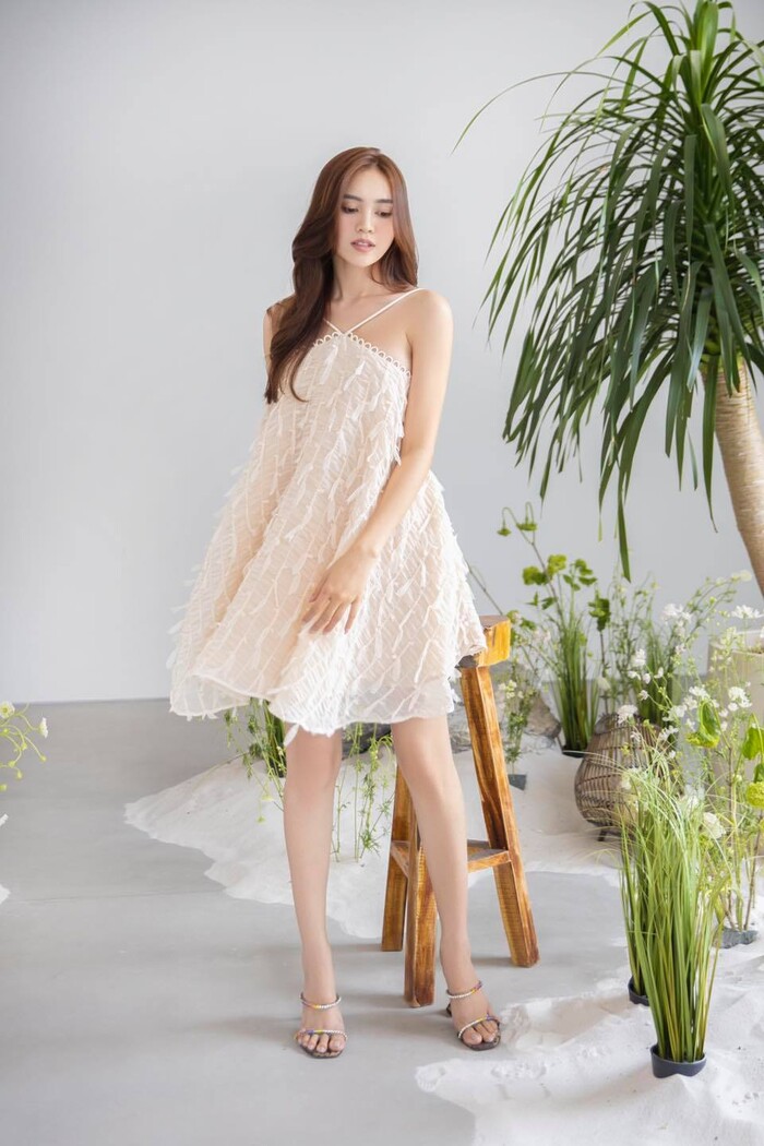 Nửa đêm, Ninh Dương Lan Ngọc gây toát mồ hôi với bức ảnh nóng bỏng - Ảnh 2 Nửa đêm, Ninh Dương Lan Ngọc gây toát mồ hôi với bức ảnh nóng bỏng - Ảnh 2