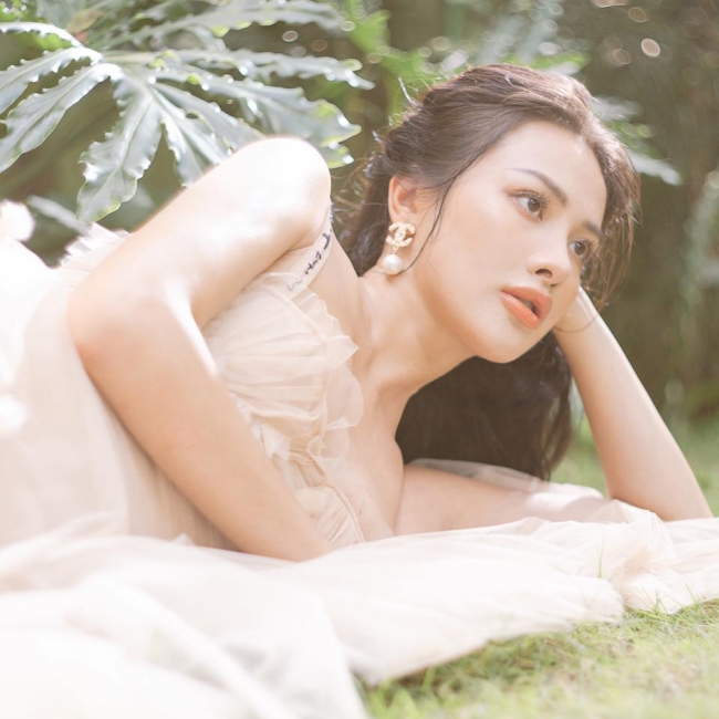 Nhan sắc xinh đẹp của Yaya Trương Nhi. Nhan sắc xinh đẹp của Yaya Trương Nhi.
