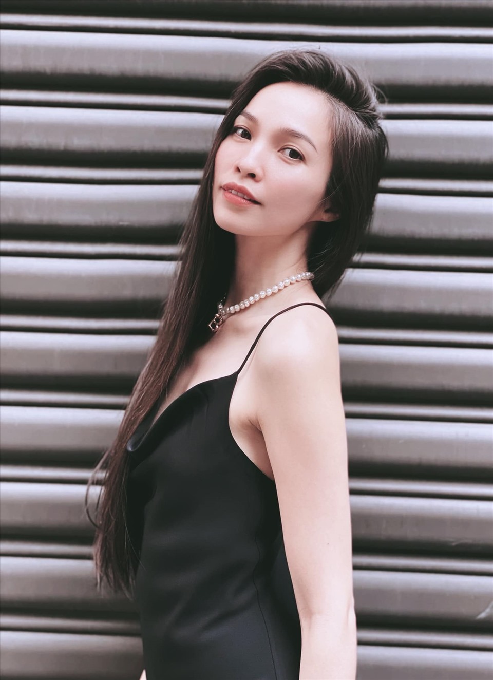 Hiền Thục khoe vòng eo ở tuổi 40 không thua kém Ngọc Trinh - Ảnh 3 Hiền Thục khoe vòng eo ở tuổi 40 không thua kém Ngọc Trinh - Ảnh 3