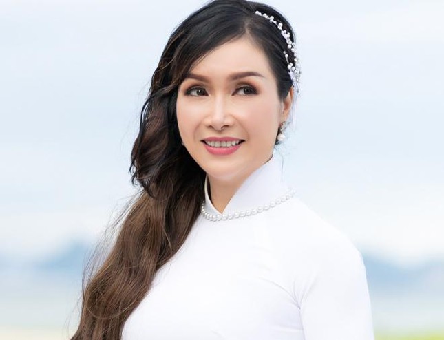 Hoa hậu Bùi Bích Phương lộ nhan sắc ở tuổi U50 sau 33 năm đăng quang 6 Hoa hậu Bùi Bích Phương lộ nhan sắc ở tuổi U50 sau 33 năm đăng quang 6