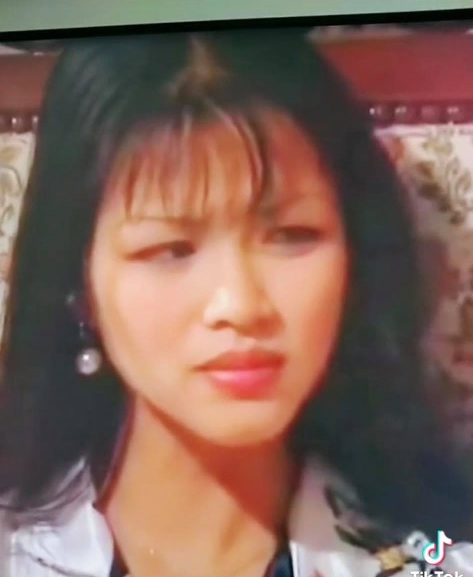 NSƯT Thu Hạnh - mẹ Thu Quỳnh trong 'Hương vị tình thân' lộ nhan sắc 'chim sa cá lặn' một thời 4 NSƯT Thu Hạnh - mẹ Thu Quỳnh trong 'Hương vị tình thân' lộ nhan sắc 'chim sa cá lặn' một thời 4