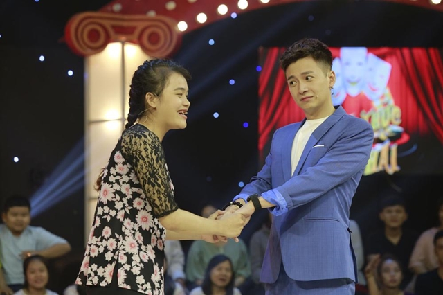 Cô gái được Ngô Kiến Huy nâng đỡ đáp trả thâm thúy trước bình luận kém duyên 1 Cô gái được Ngô Kiến Huy nâng đỡ đáp trả thâm thúy trước bình luận kém duyên 1