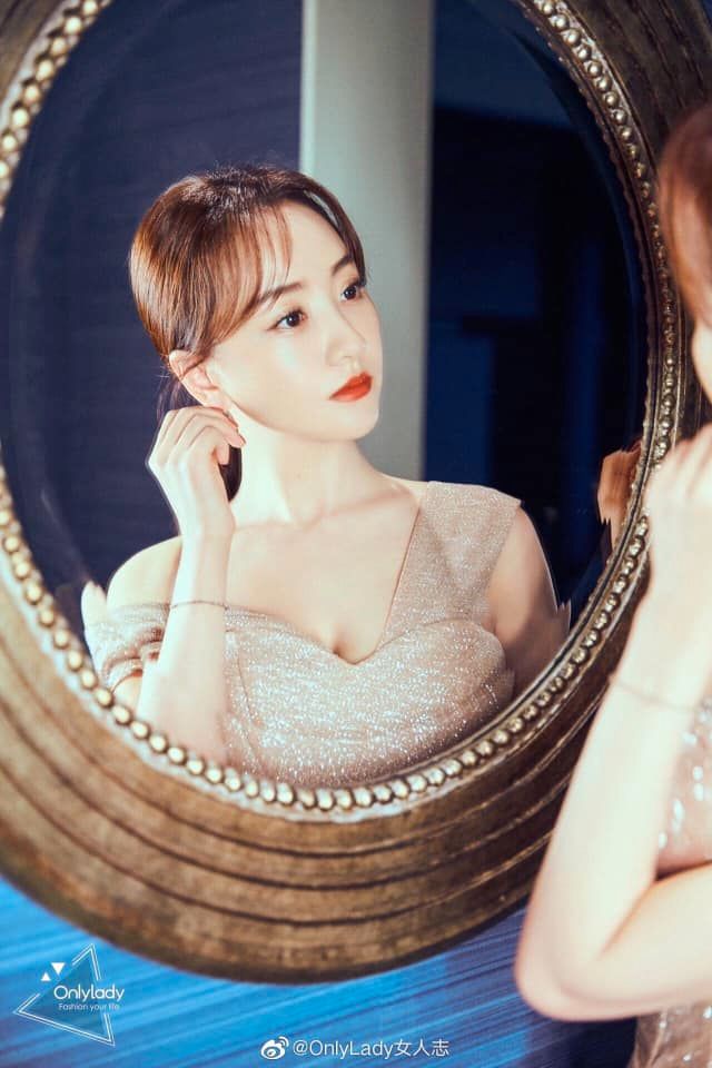 'Nín thở' với tạo hình cổ trang kinh điển của 'ác nữ vạn năm' Dương Dung: Như sinh nhầm thời đại! - Ảnh 1