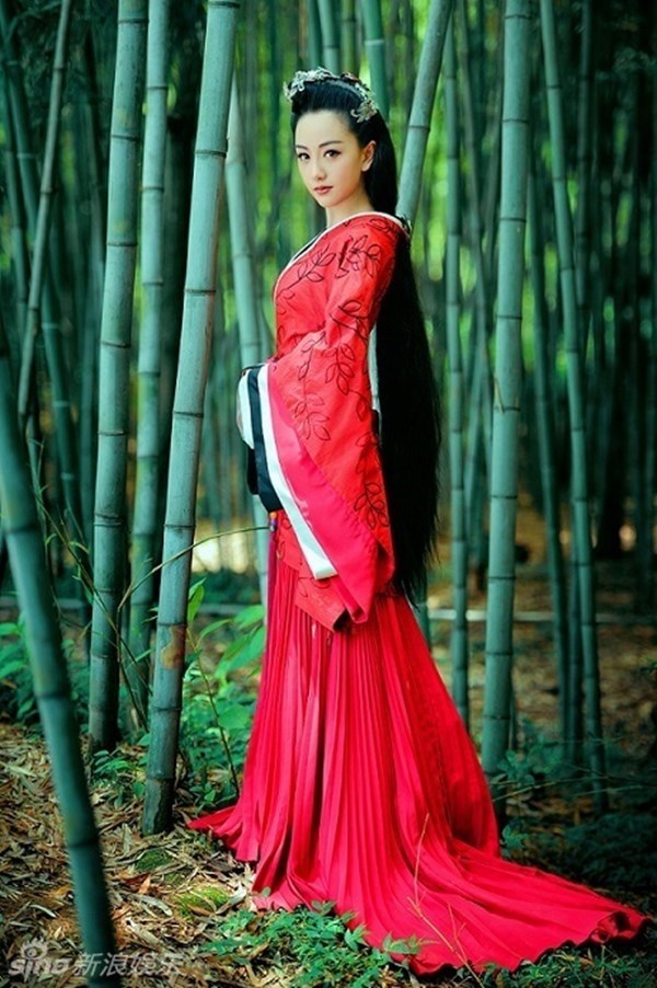 'Nín thở' với tạo hình cổ trang kinh điển của 'ác nữ vạn năm' Dương Dung: Như sinh nhầm thời đại! - Ảnh 2