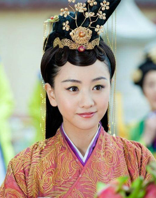 'Nín thở' với tạo hình cổ trang kinh điển của 'ác nữ vạn năm' Dương Dung: Như sinh nhầm thời đại! - Ảnh 14