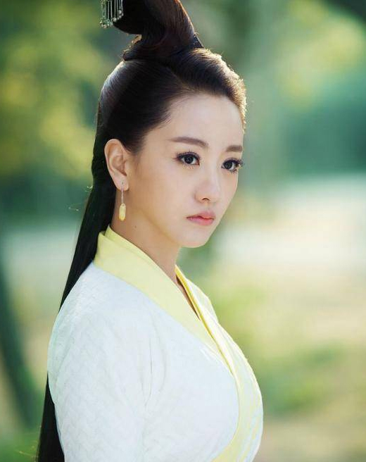 'Nín thở' với tạo hình cổ trang kinh điển của 'ác nữ vạn năm' Dương Dung: Như sinh nhầm thời đại! - Ảnh 12