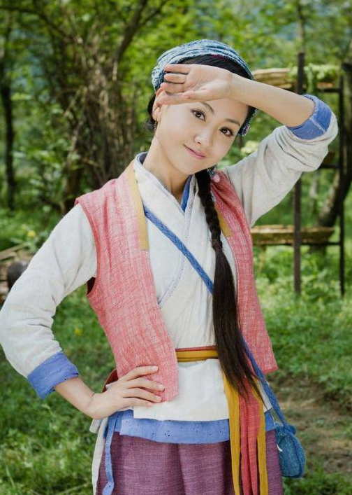 'Nín thở' với tạo hình cổ trang kinh điển của 'ác nữ vạn năm' Dương Dung: Như sinh nhầm thời đại! - Ảnh 11