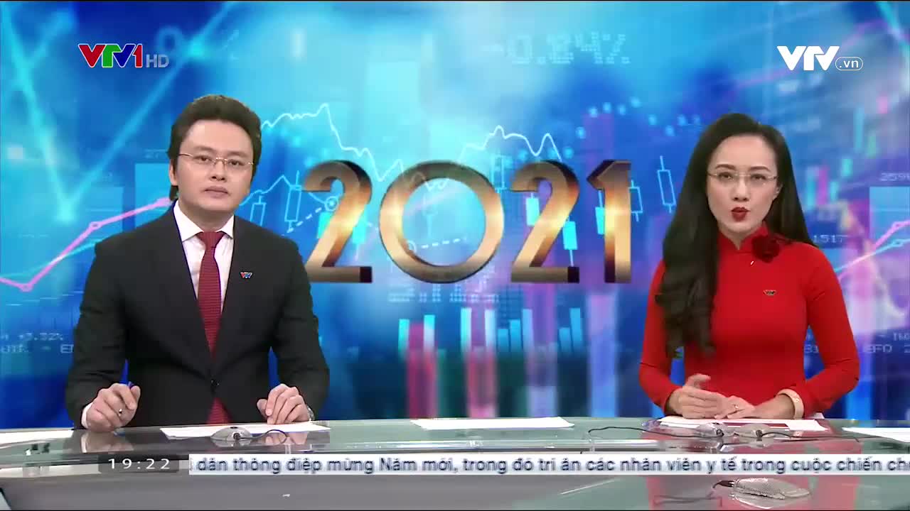 Các bản tin thời sự, MC, BTV đều ăn mặc chỉn chu.