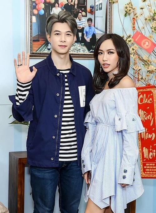 Diệu Nhi và Anh Tú là cặp đôi yêu nhau trong showbiz Việt. Diệu Nhi và Anh Tú là cặp đôi yêu nhau trong showbiz Việt.