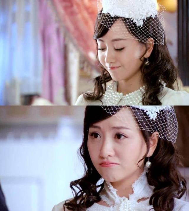 Dương Dung diện chiếc mũ lưới màu trắng kết hợp với nhan sắc xinh đẹp khiến khán giả thổn thức. Không kỳ bí như Châu Tấn, Đồng Lệ Á mà Dương Dung mang nét tươi sáng, đáng yêu trong tạo hình dân quốc ở phim 'Thiên kim nữ tặc'.