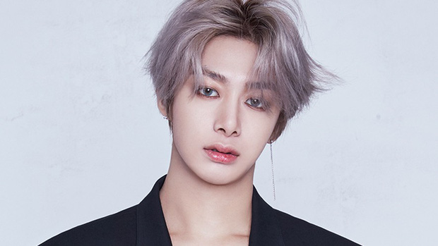 Hyungwon (MONSTA X) được biết đến là một trong những nam thần sở hữu đôi môi gợi cảm trong Kpop.