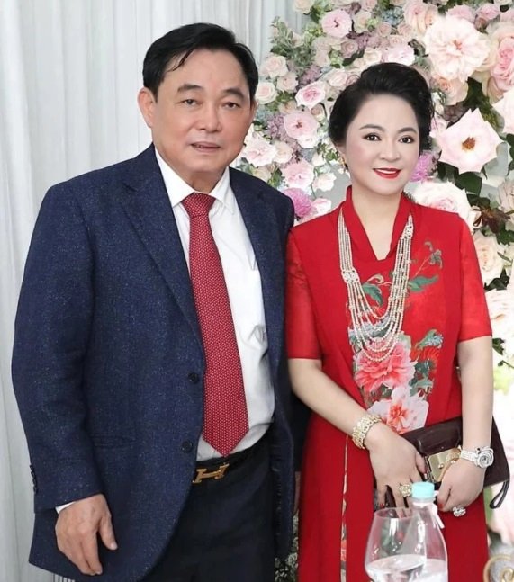 Tin nóng trong ngày 4/9: Chồng bà Phương Hằng nhận tin vui; Trấn Thành, Đàm Vĩnh Hưng lên sóng VTV 1 Tin nóng trong ngày 4/9: Chồng bà Phương Hằng nhận tin vui; Trấn Thành, Đàm Vĩnh Hưng lên sóng VTV 1